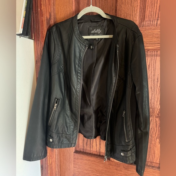 SEBBY Faux Leather Black Bomber/Motorcycle Women’s Jacket - Picture 10 of 13